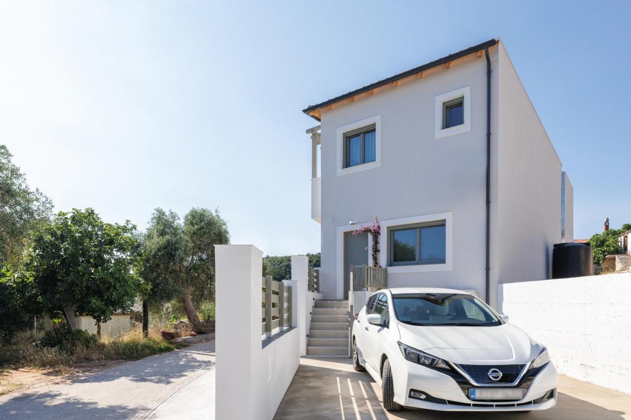 Helia All Seasons Apartments Astris Bagian luar foto