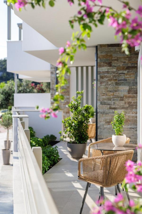 Helia All Seasons Apartments Astris Bagian luar foto