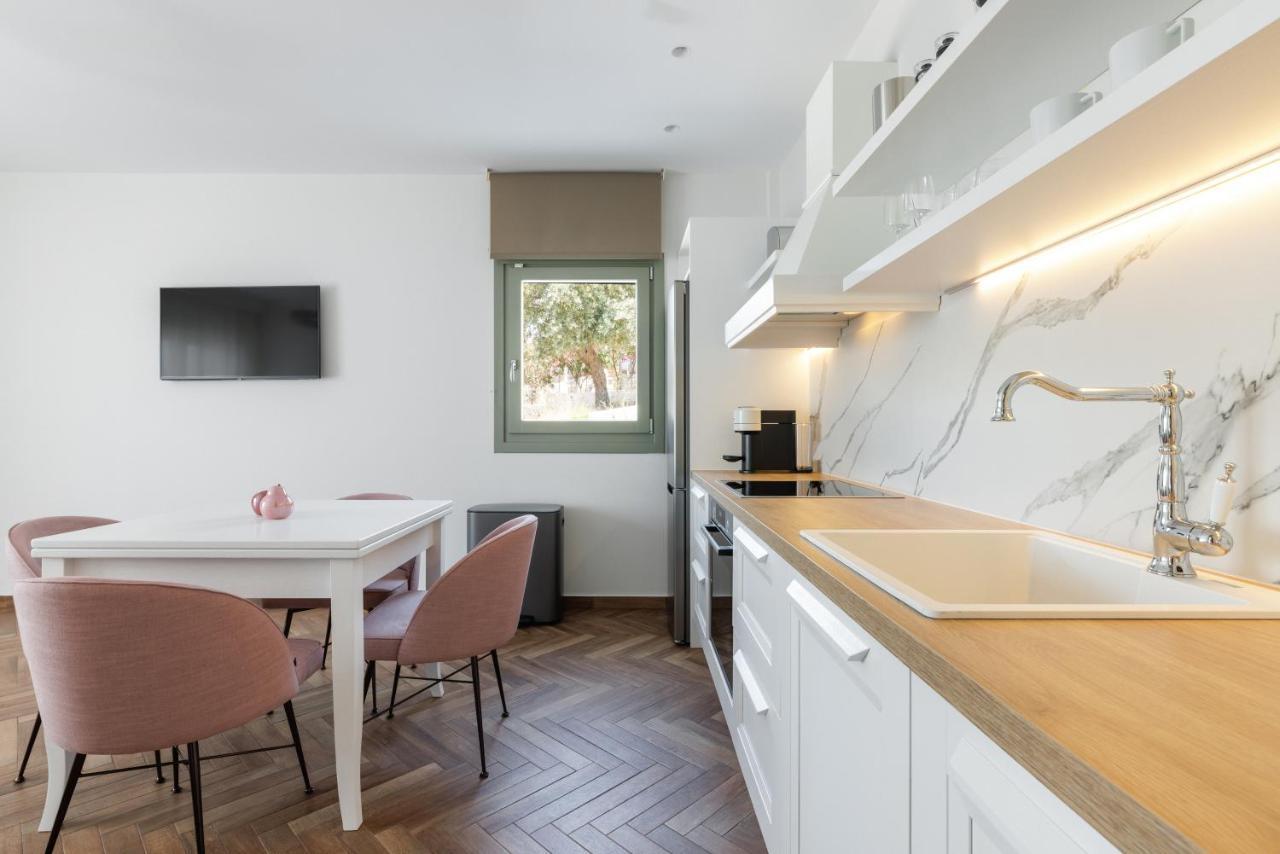Helia All Seasons Apartments Astris Bagian luar foto